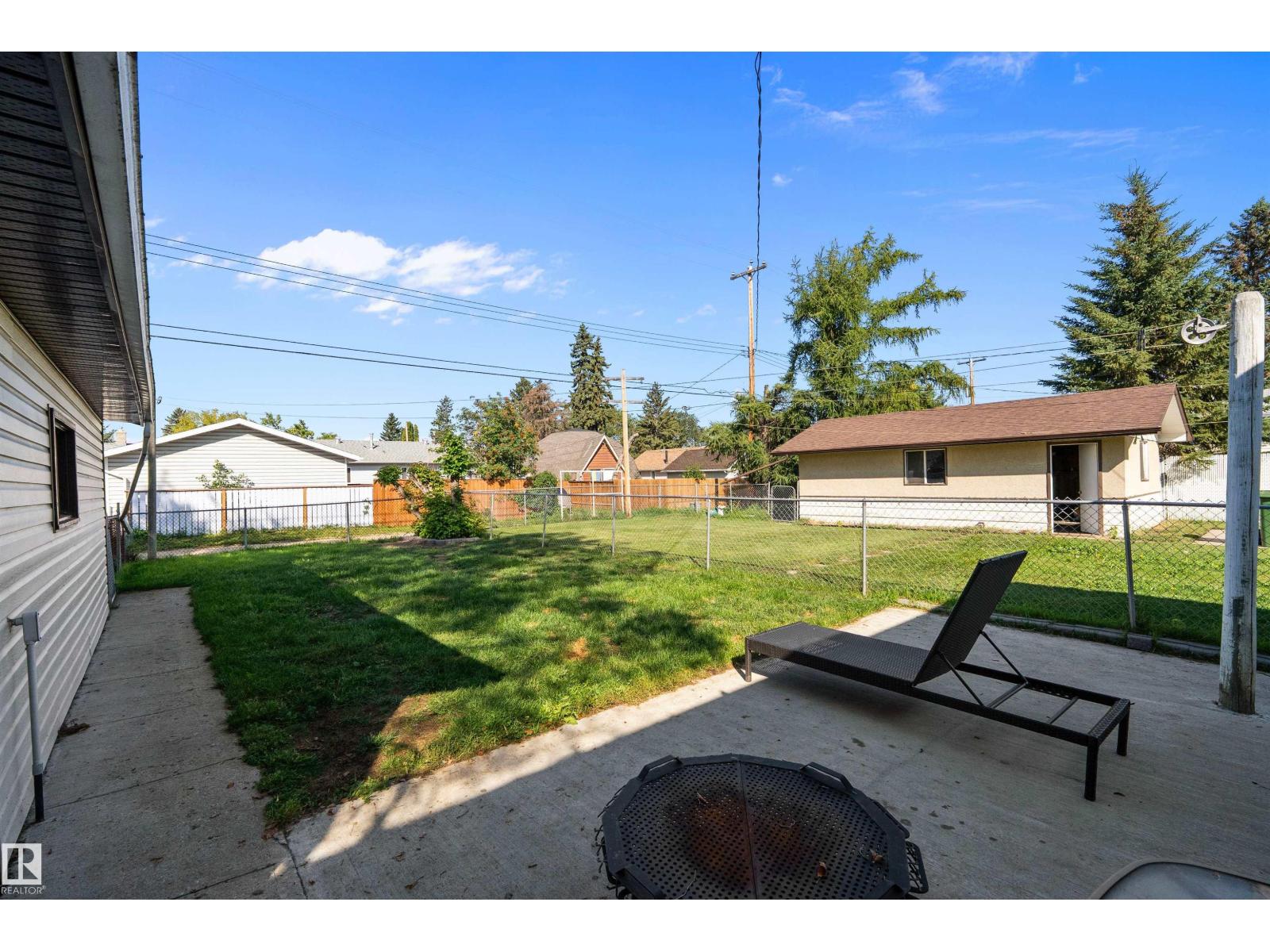 Photo 12 of 3904 53 St, Wetaskiwin AB