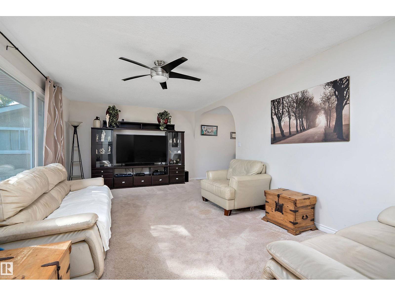 Photo 18 of 3904 53 St, Wetaskiwin AB