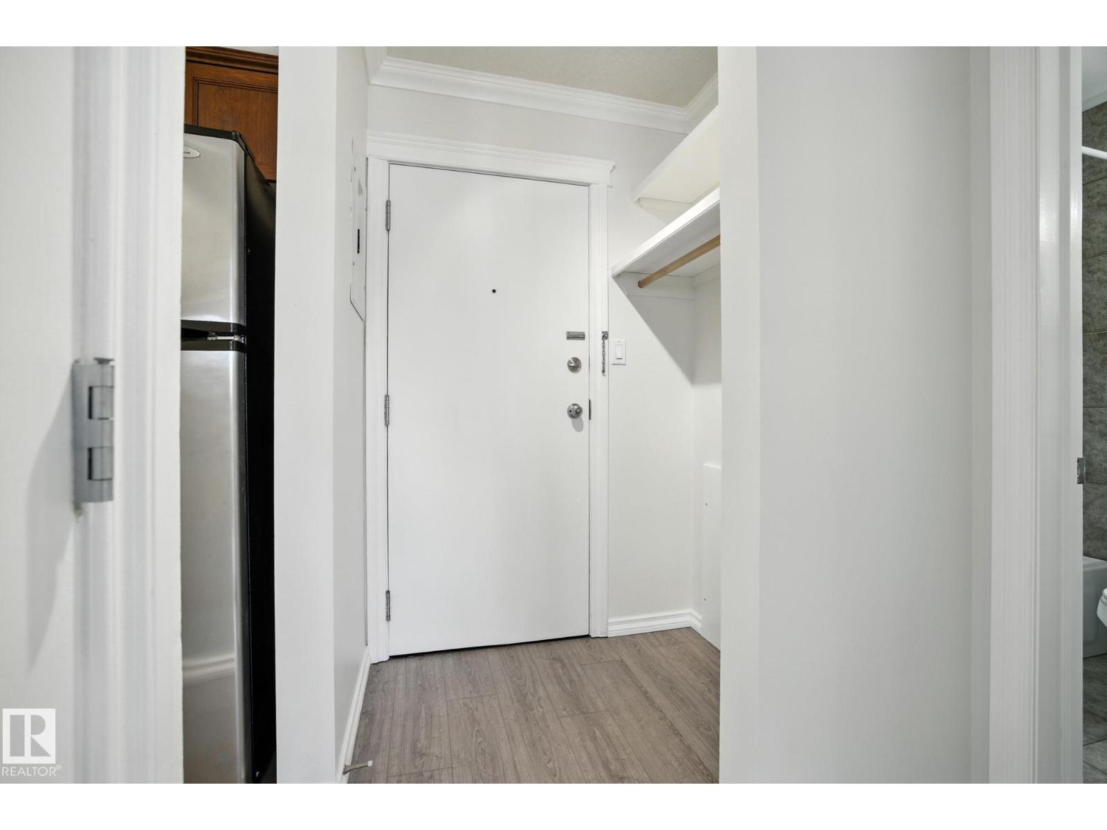 Photo 18 of 306 10160 83 Av Nw, Edmonton AB