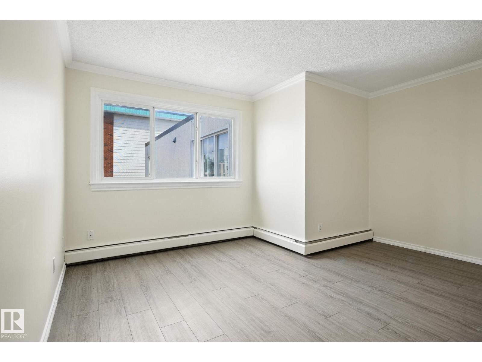 Photo 6 of 306 10160 83 Av Nw, Edmonton AB