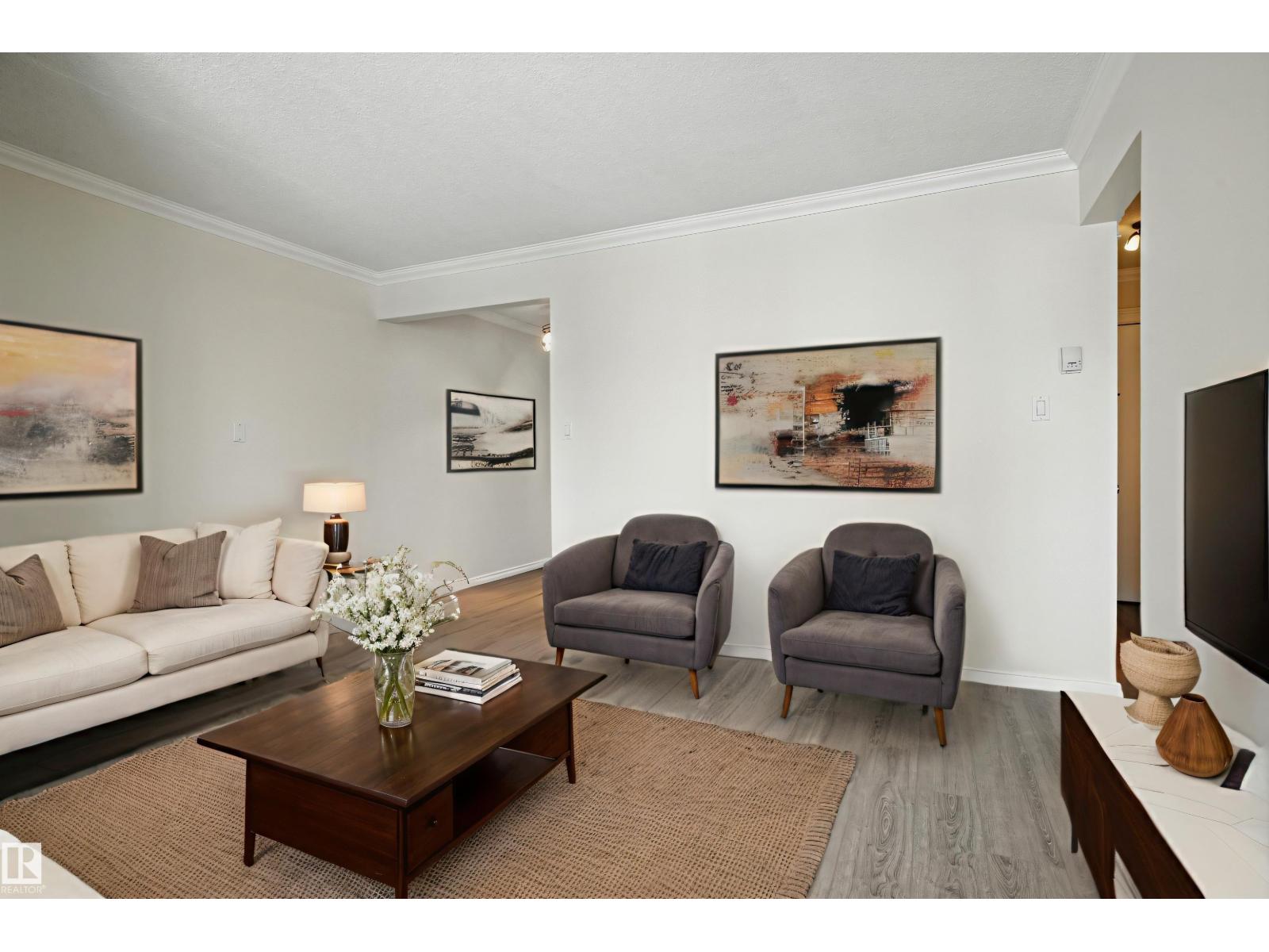 Photo 17 of 306 10160 83 Av Nw, Edmonton AB