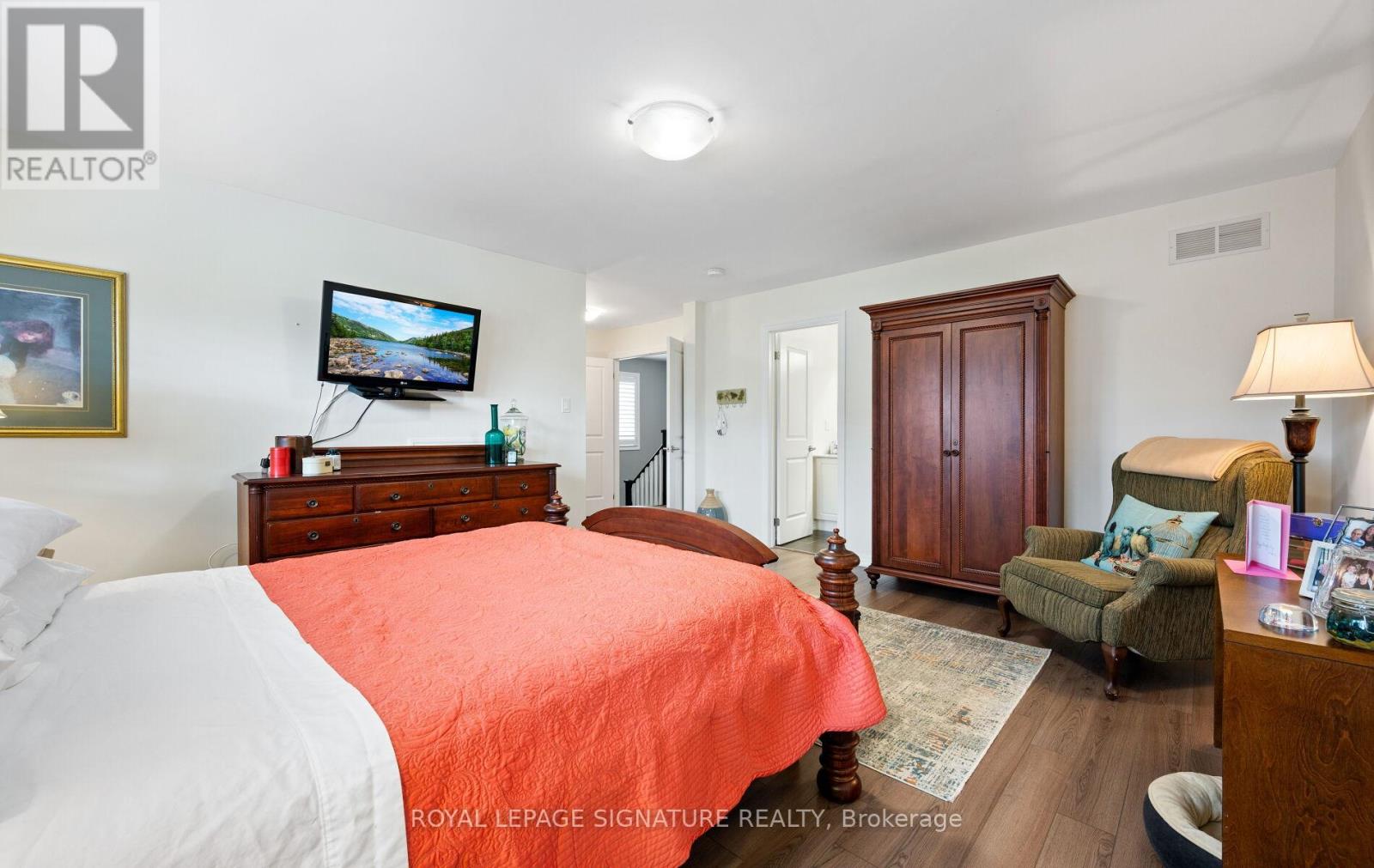Photo 17 of 54 Cannery Drive, Niagaraonthelake ON
