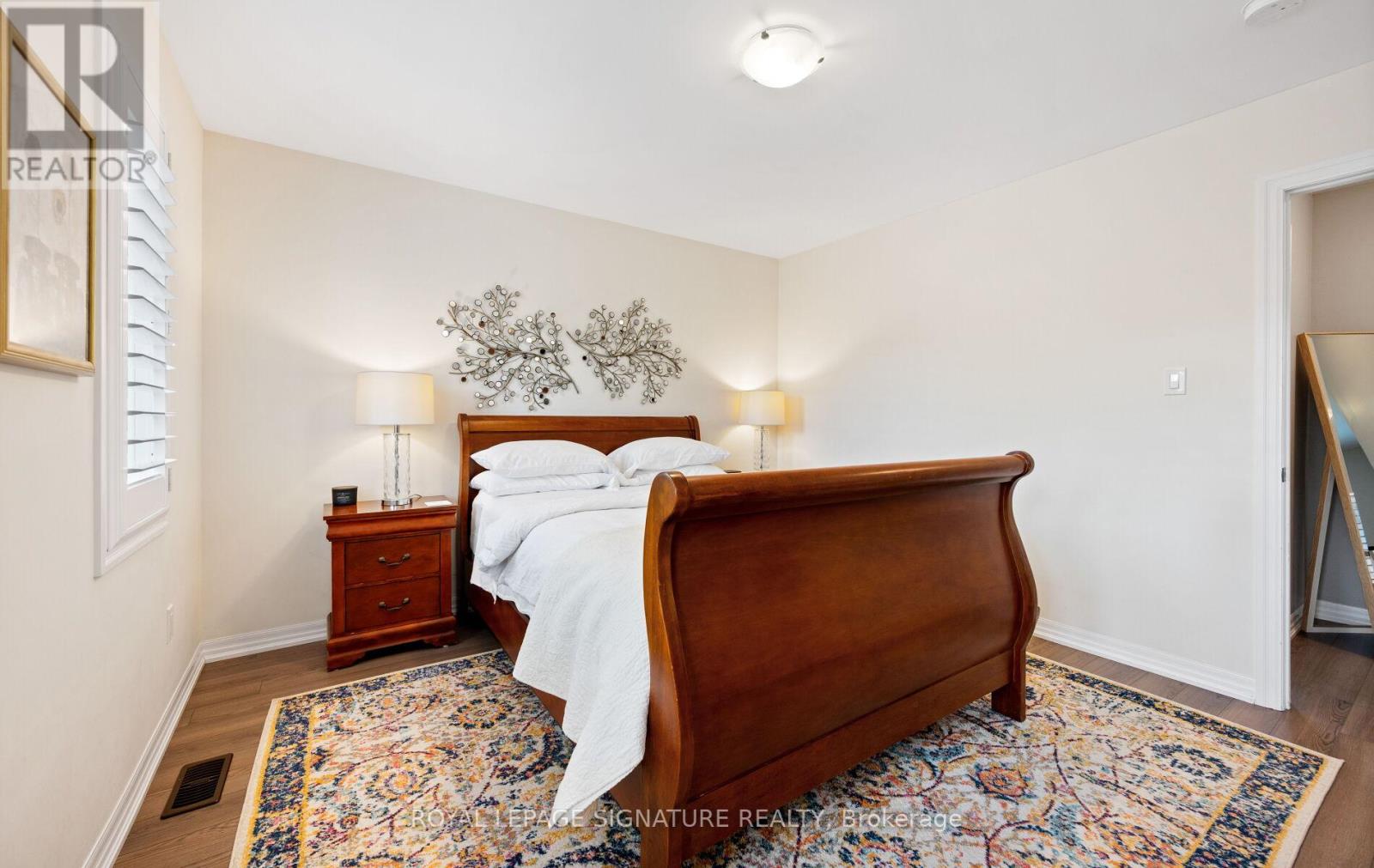 Photo 48 of 54 Cannery Drive, Niagaraonthelake ON