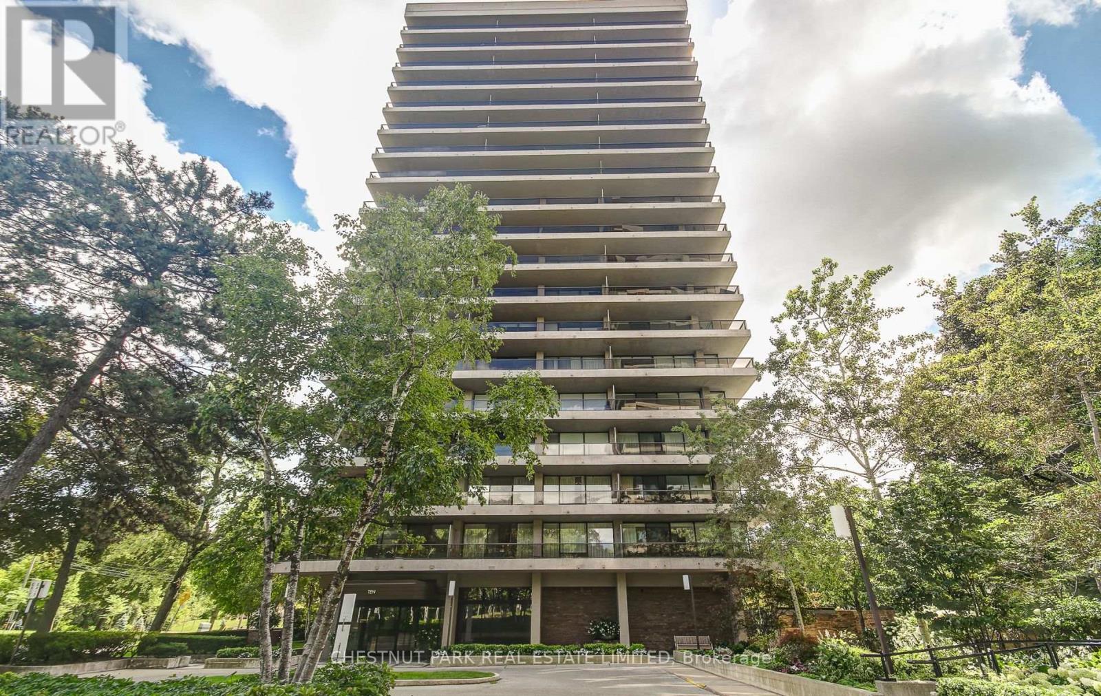 Photo 5 of 704 05 10 Avoca Avenue, Toronto ON