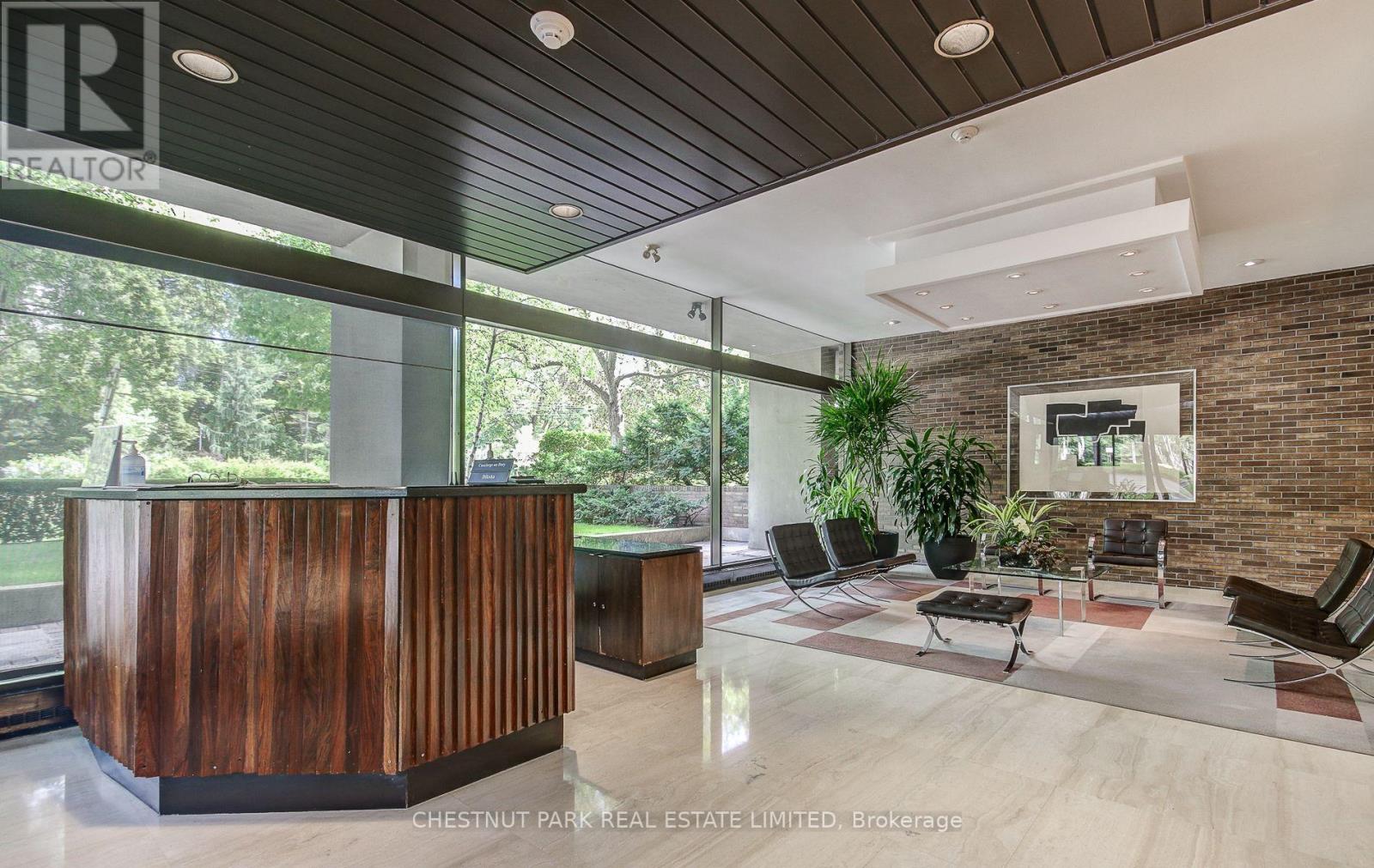 Photo 6 of 704 05 10 Avoca Avenue, Toronto ON