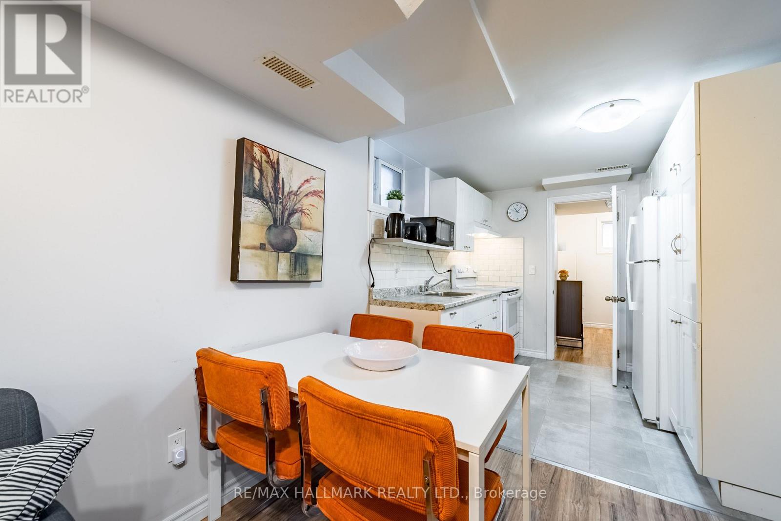 Photo 6 of 4 14 Innes Avenue, Toronto ON