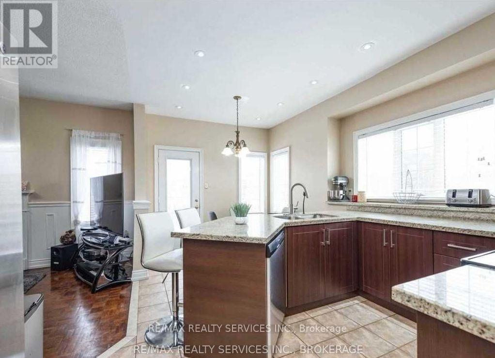 Photo 5 of 64 Blue Whale Boulevard, Brampton ON