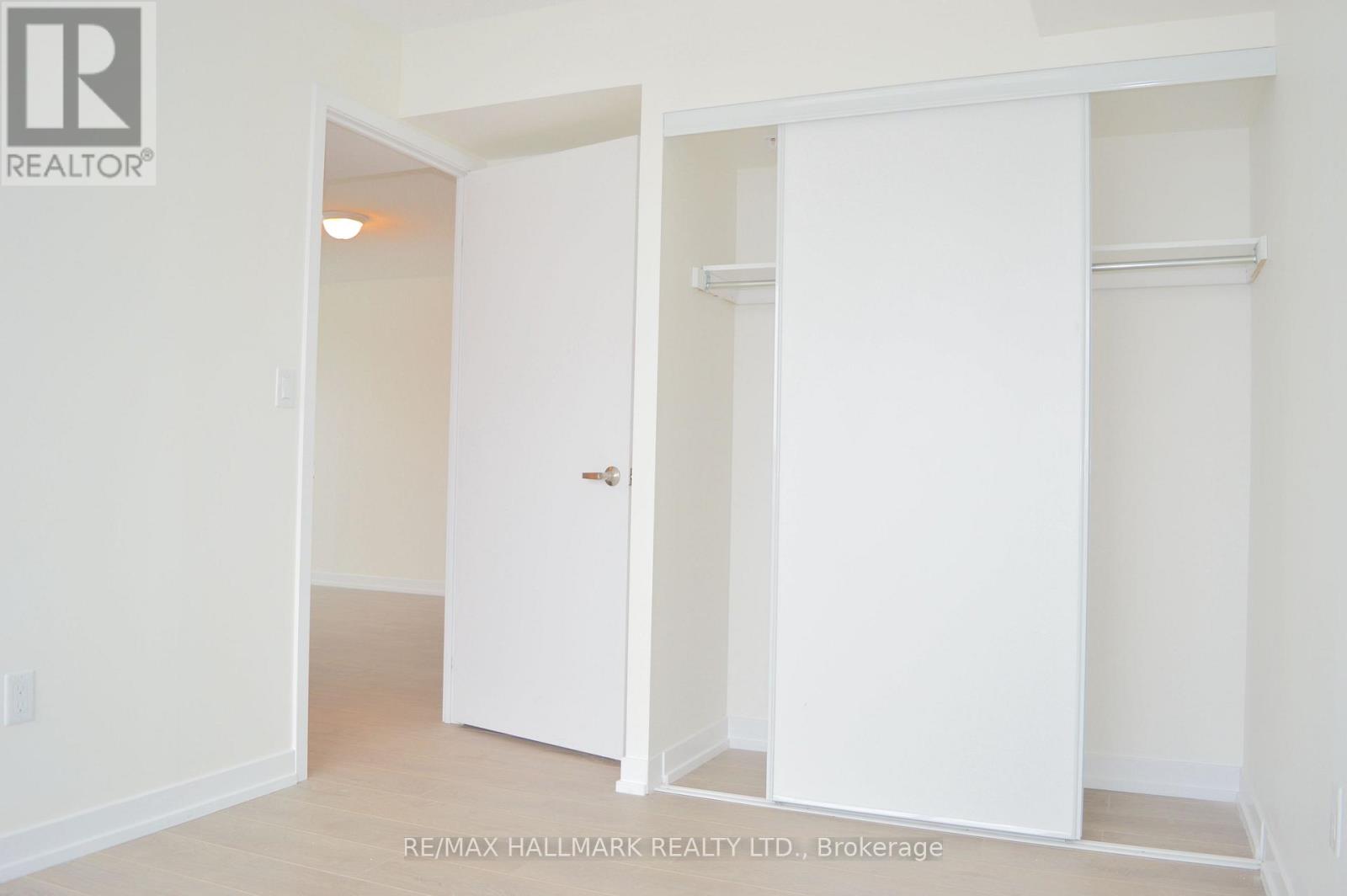 Photo 9 of 1408 1420 Dupont Street, Toronto ON