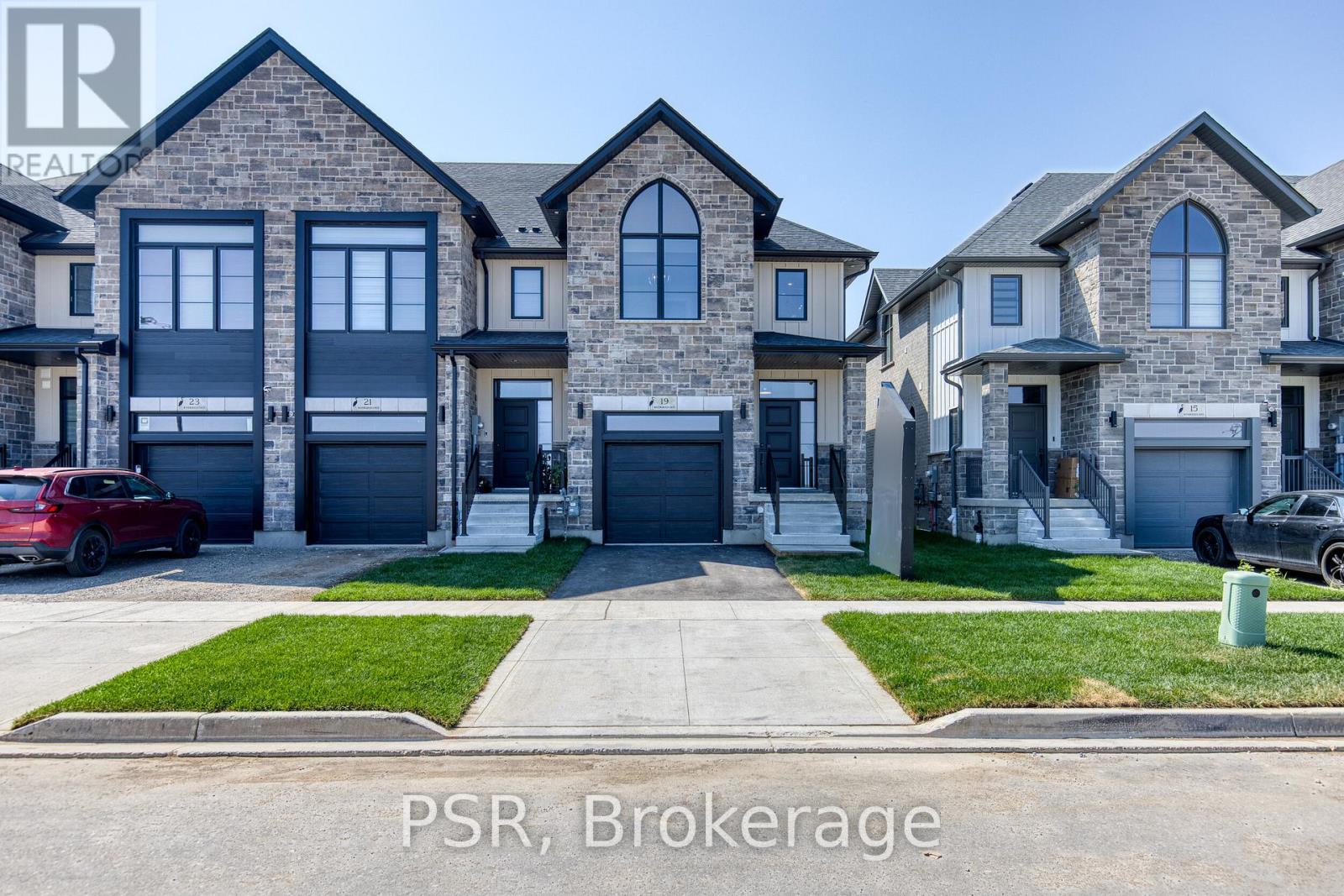 Photo 6 of Lot B 6 19 Rivergreen Crescent, Cambridge ON