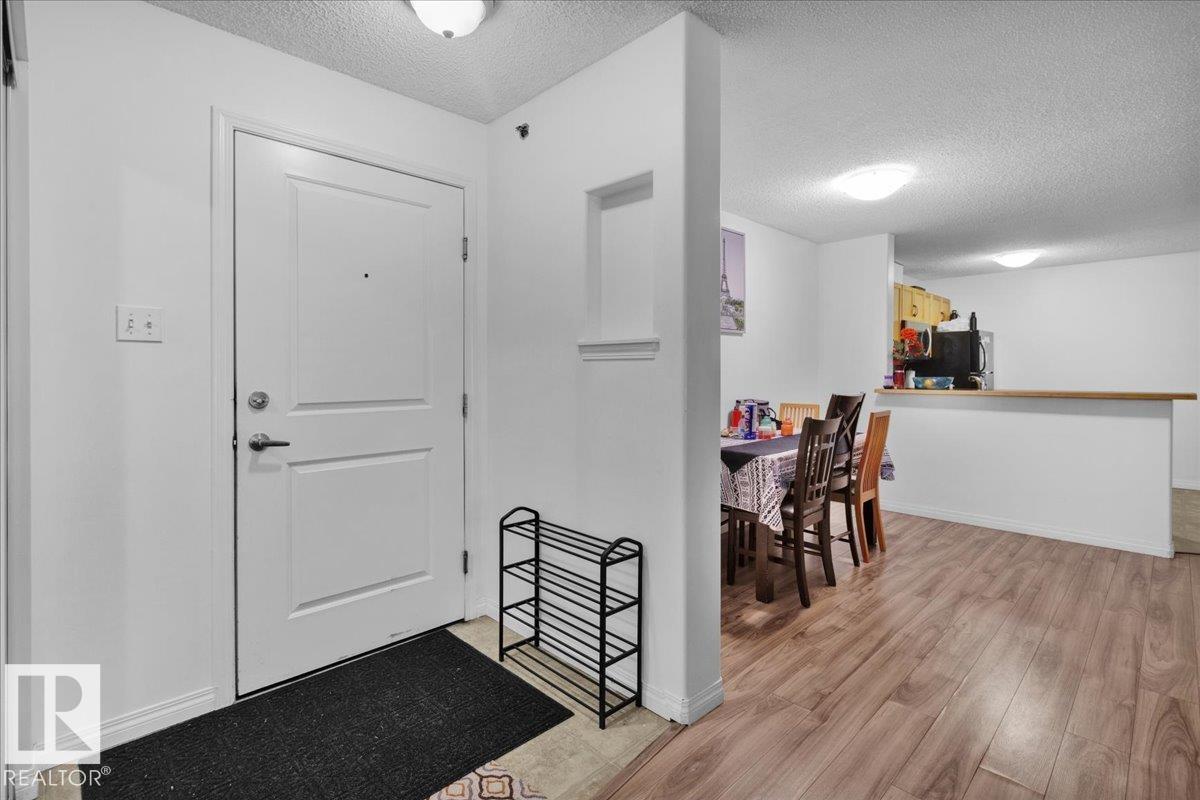 Photo 12 of 407 2305 35 A Av Nw, Edmonton AB