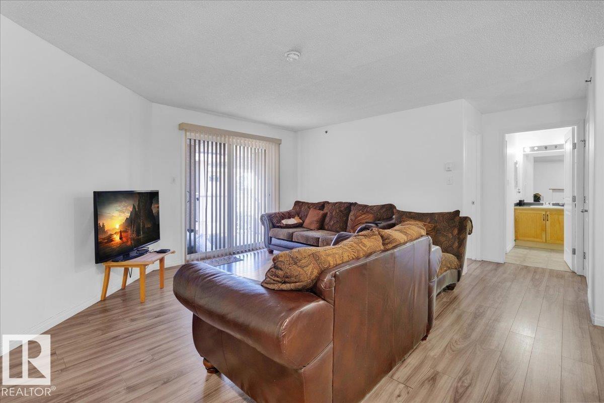 Photo 13 of 407 2305 35 A Av Nw, Edmonton AB