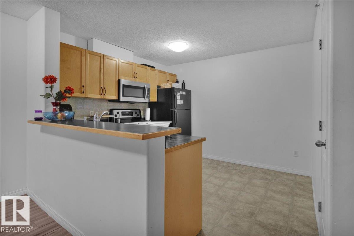 Photo 18 of 407 2305 35 A Av Nw, Edmonton AB