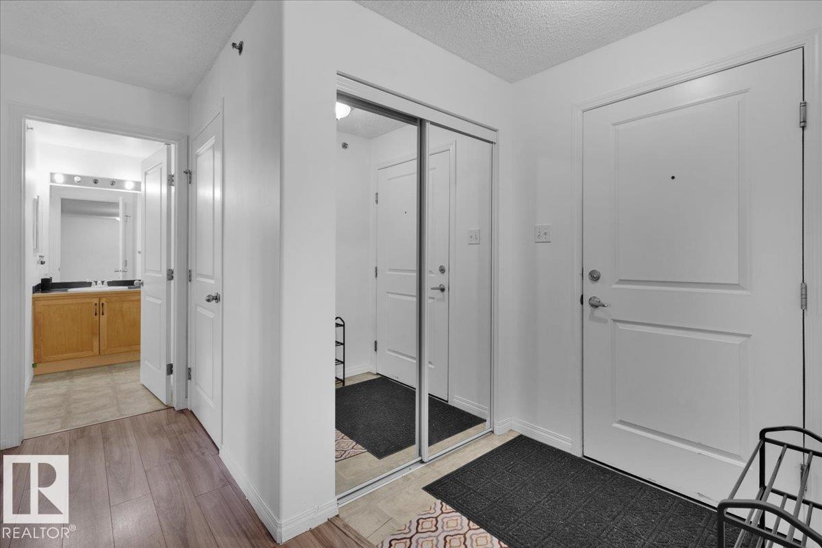 Photo 11 of 407 2305 35 A Av Nw, Edmonton AB
