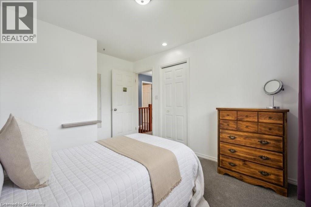 Photo 14 of 312 Craigleith Drive, Waterloo ON