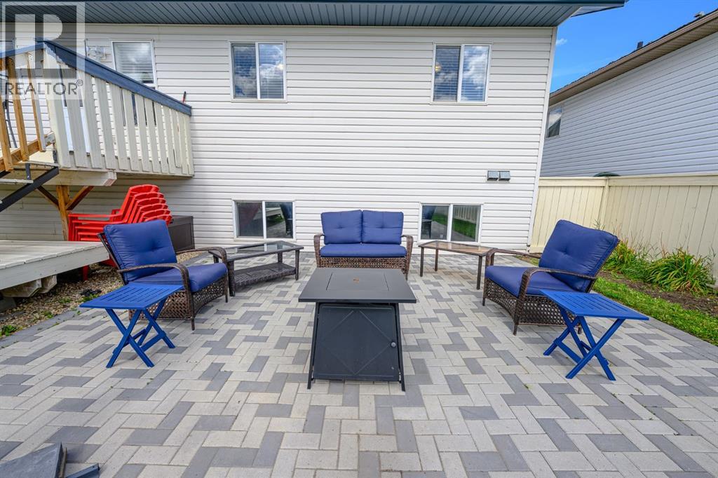 Photo 1 of 10527 119 Avenue, Grande Prairie AB