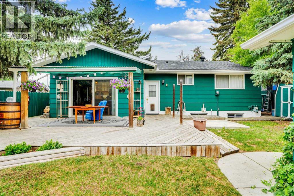 Photo 36 of 956 Parkvalley Way Se, Calgary AB