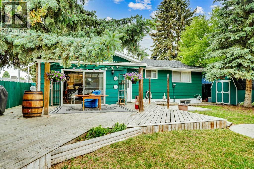 Photo 37 of 956 Parkvalley Way Se, Calgary AB