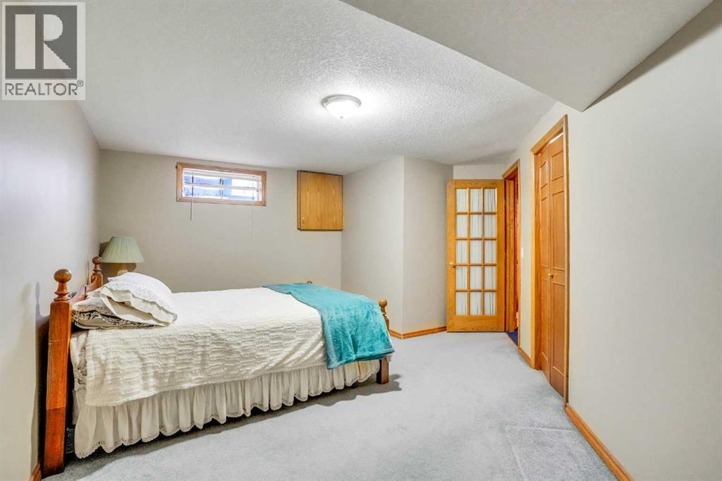 Photo 32 of 956 Parkvalley Way Se, Calgary AB