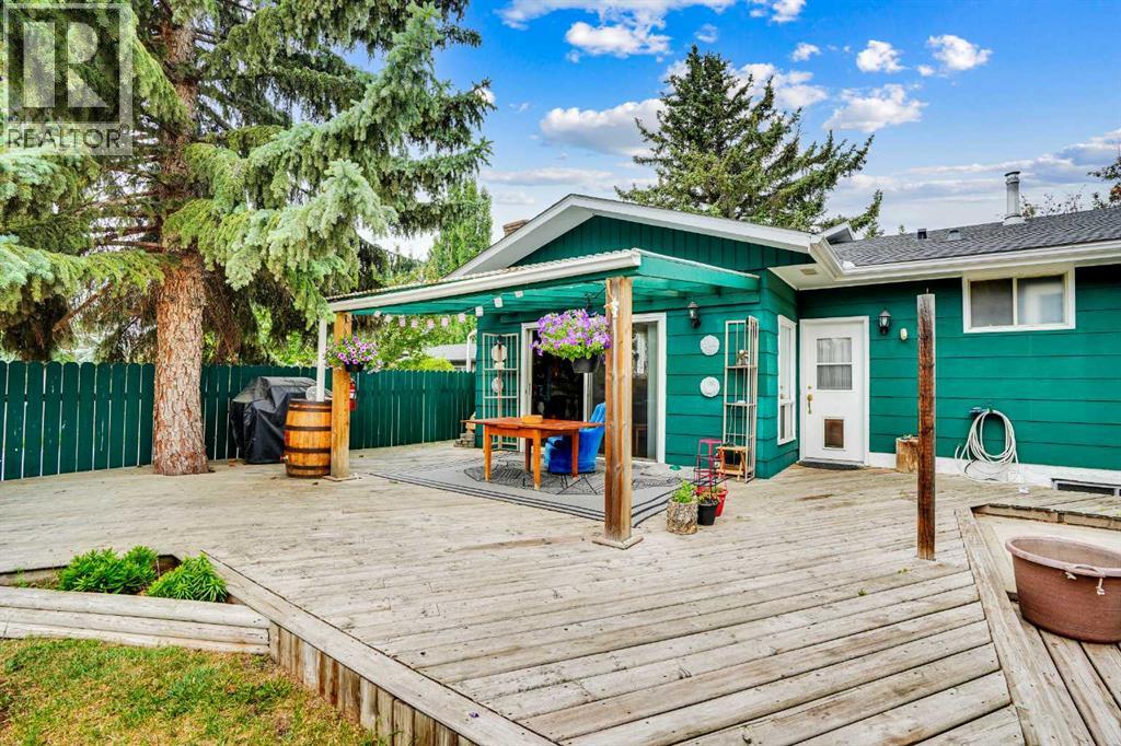 Photo 38 of 956 Parkvalley Way Se, Calgary AB