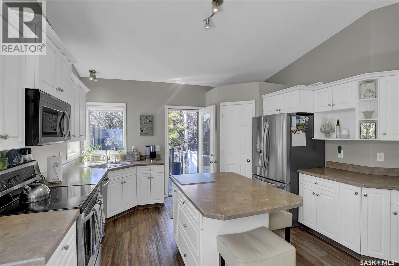Photo 19 of 5347 Boswell Crescent, Regina SK