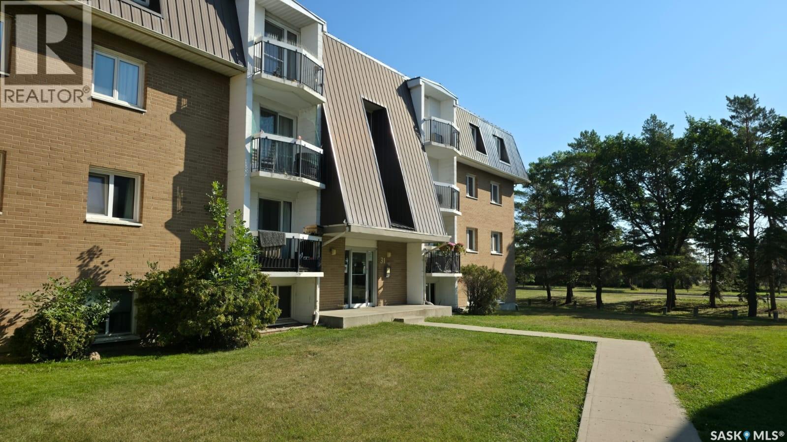 Photo 4 of 24 31 Centennial Street, Regina SK
