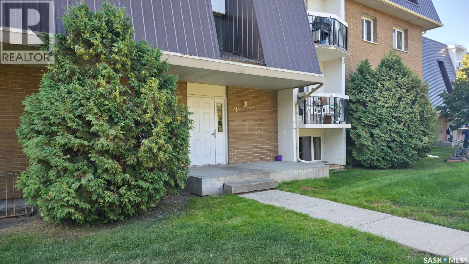 Photo 2 of 24 31 Centennial Street, Regina SK