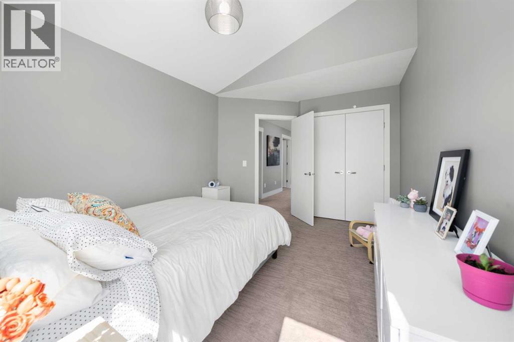 Photo 32 of 1240 19 Avenue Nw, Calgary AB