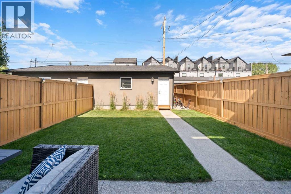 Photo 14 of 1240 19 Avenue Nw, Calgary AB