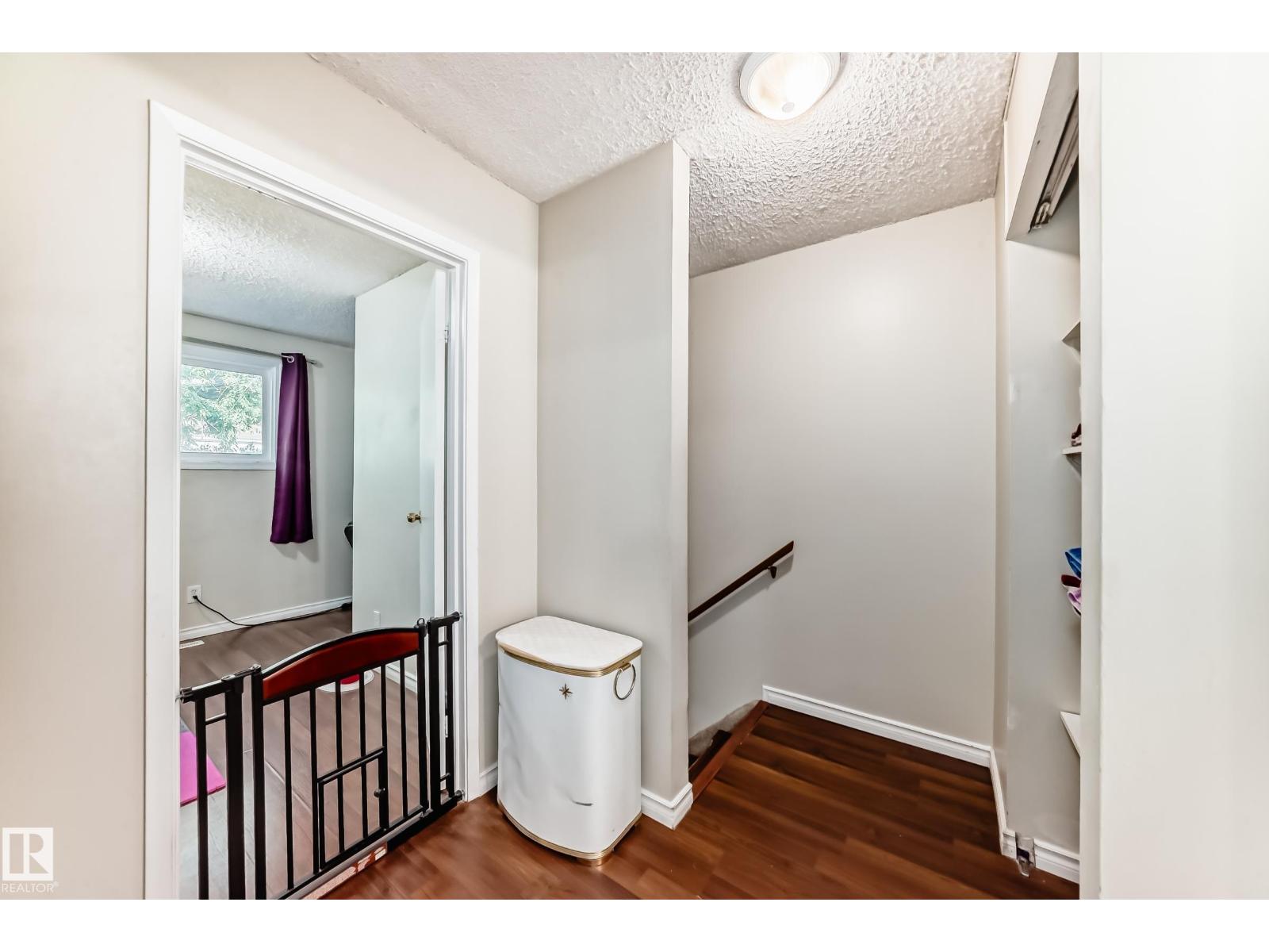 Photo 14 of 72 Habitat Cr Nw, Edmonton AB