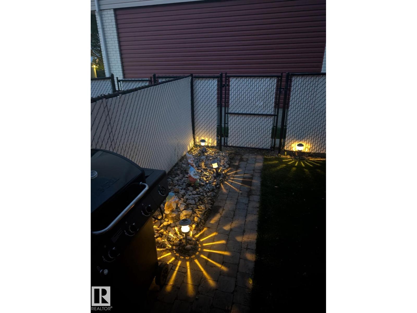 Photo 27 of 72 Habitat Cr Nw, Edmonton AB