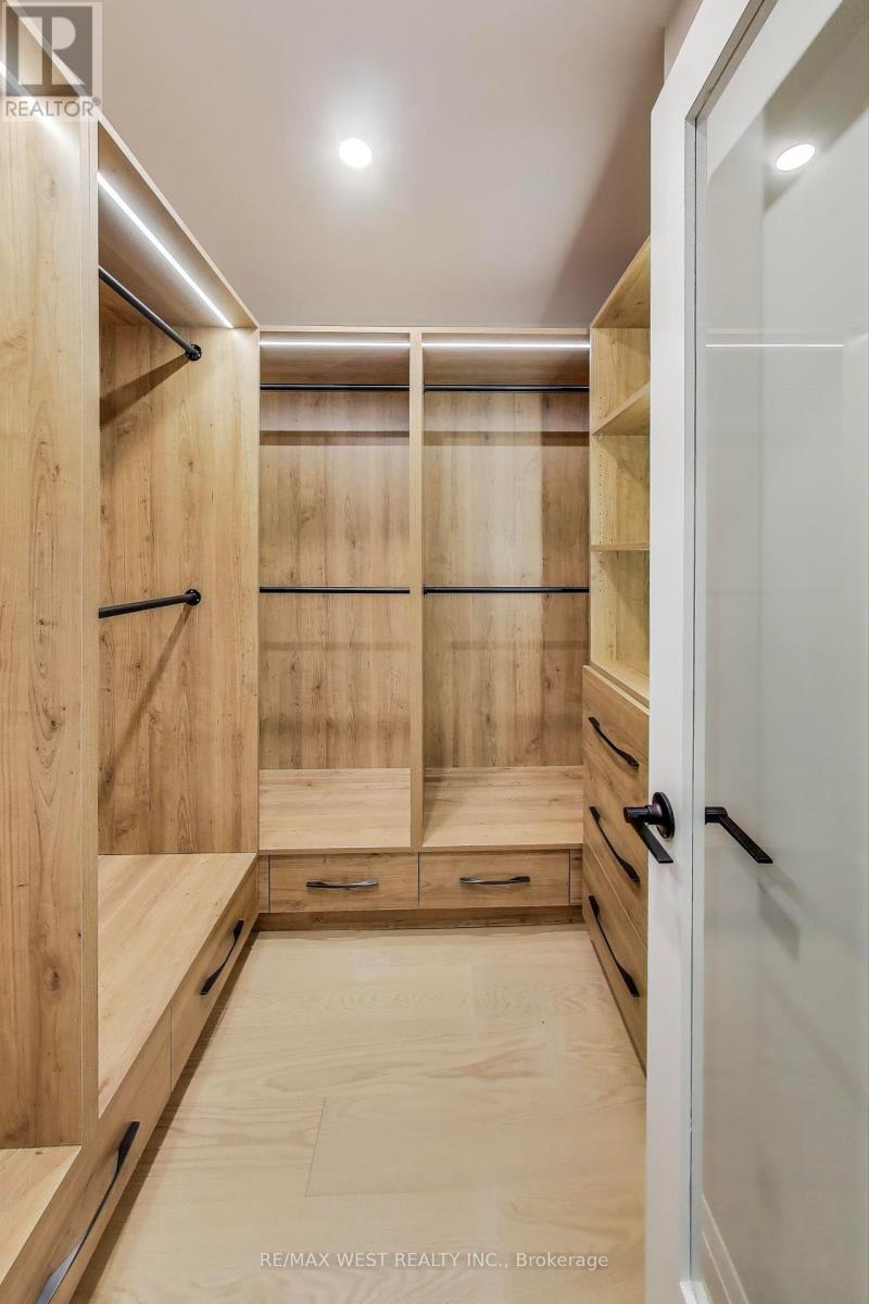 Photo 14 of 21 Rolyat Street, Toronto ON