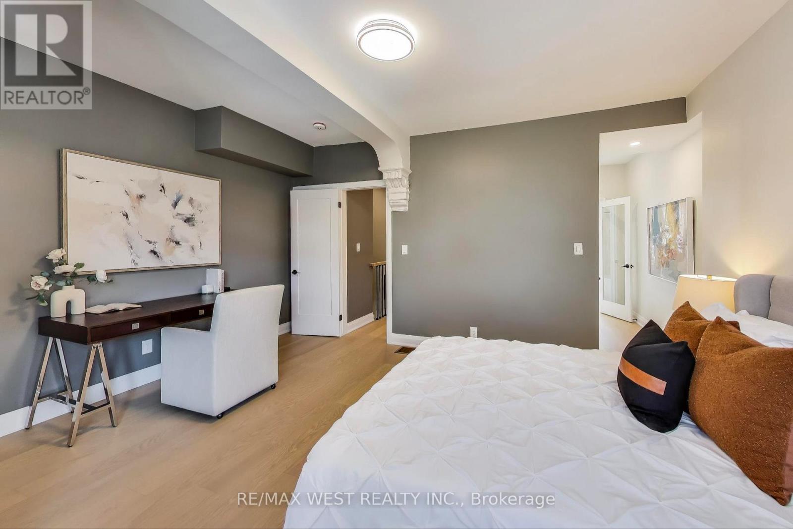 Photo 20 of 21 Rolyat Street, Toronto ON