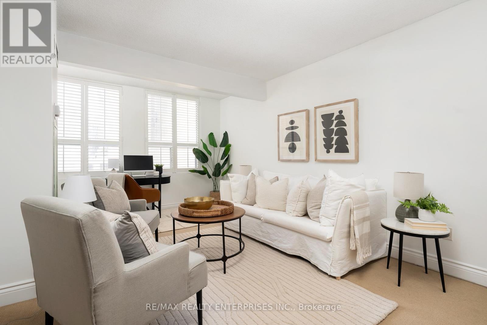 Photo 24 of 610 25 Grenville Street, Toronto ON