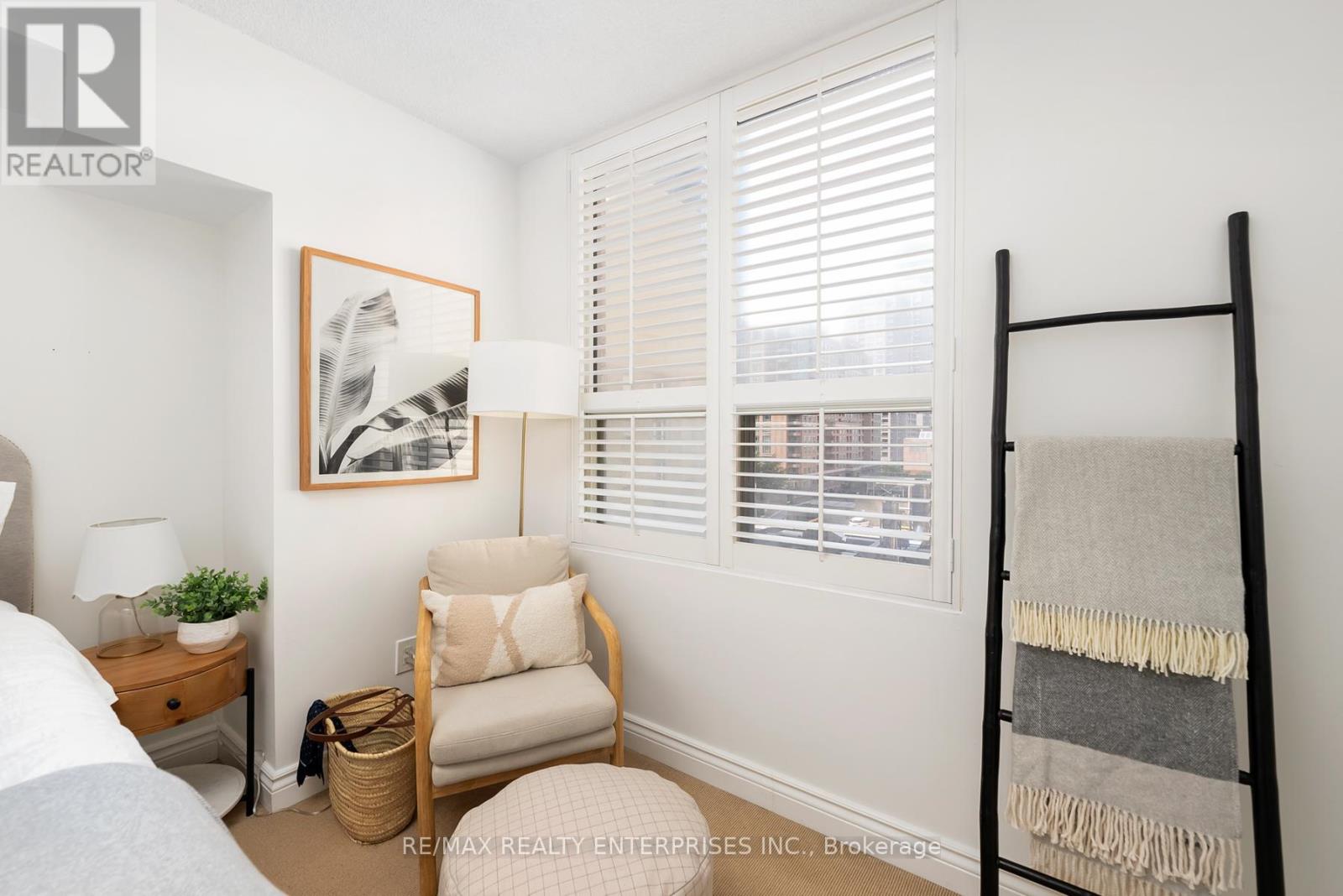 Photo 10 of 610 25 Grenville Street, Toronto ON