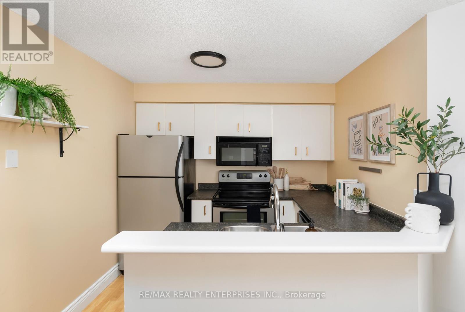 Photo 31 of 610 25 Grenville Street, Toronto ON