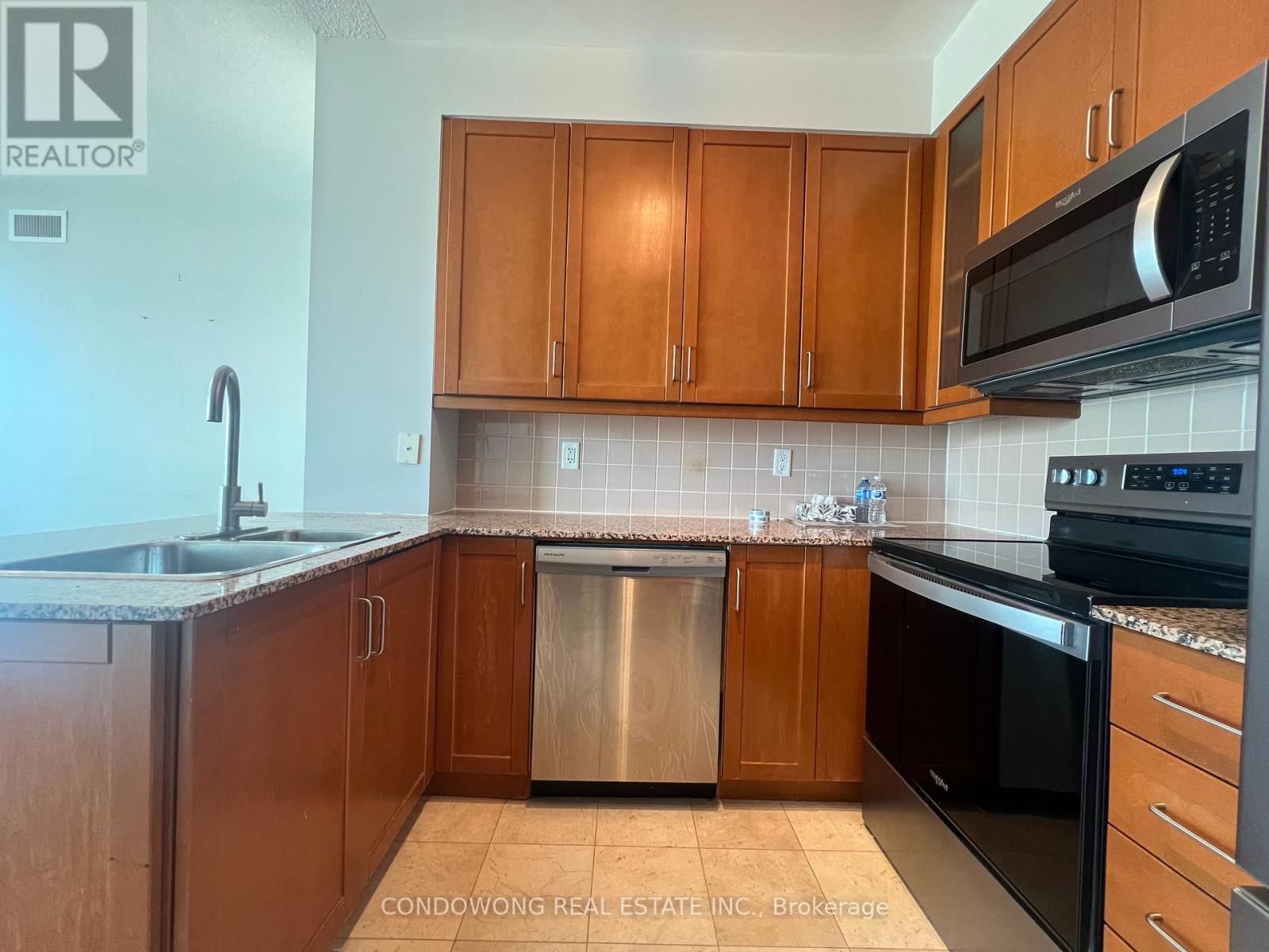Photo 6 of 1705 60 Byng Avenue, Toronto ON