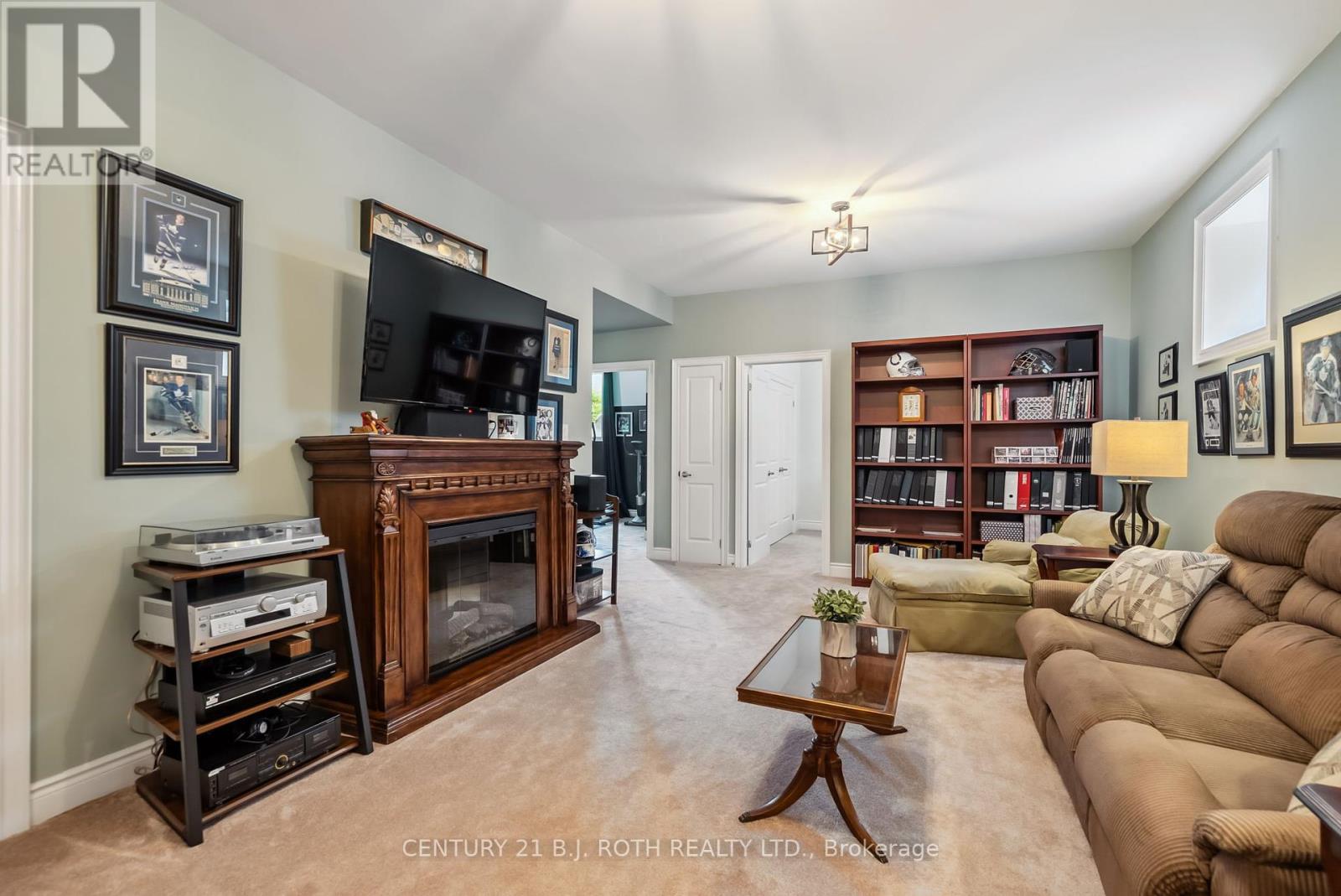 Photo 37 of 40 Glenhaven Court, Scugog ON