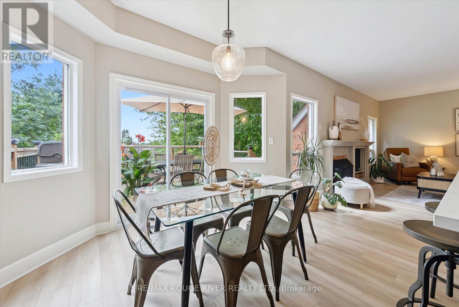 Photo 15 of 19 Gilchrist Court, Whitby ON