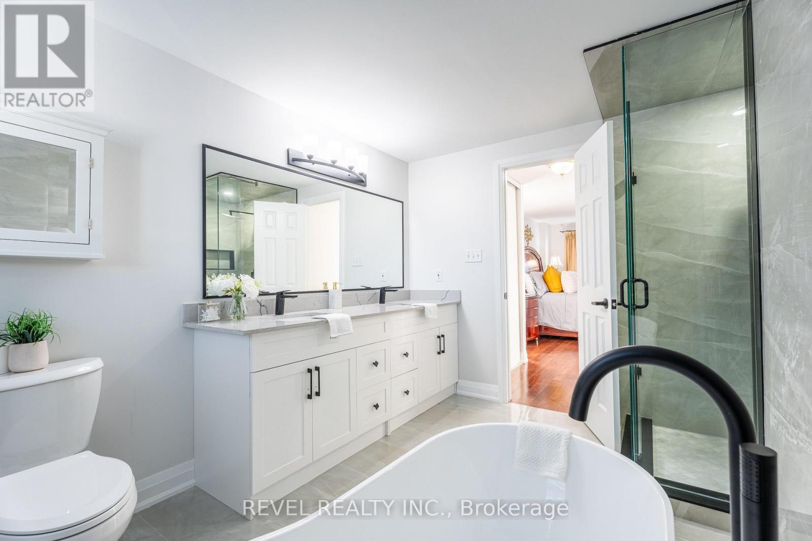 Photo 30 of 117 Apple Blossom Boulevard, Clarington ON