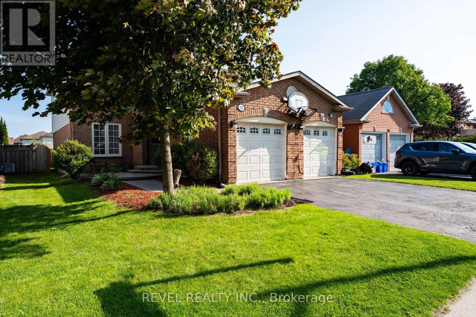 Photo 47 of 117 Apple Blossom Boulevard, Clarington ON