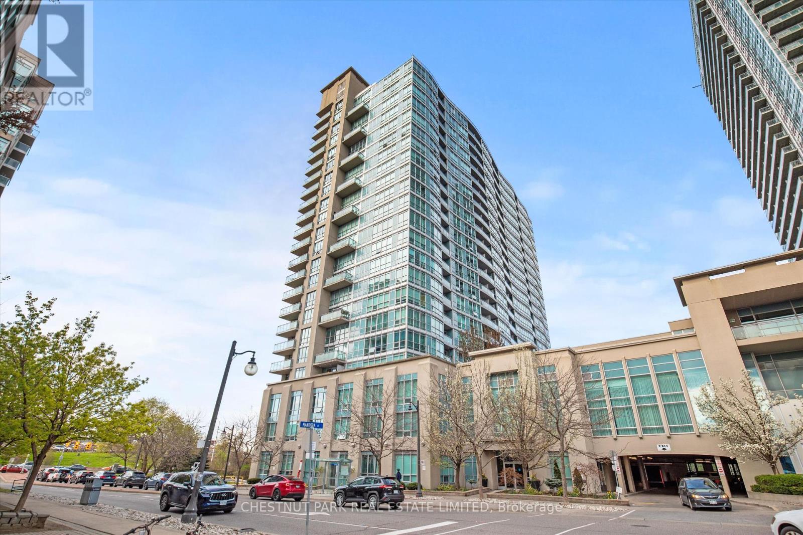 Photo 16 of 2216 185 Legion Road N, Toronto ON
