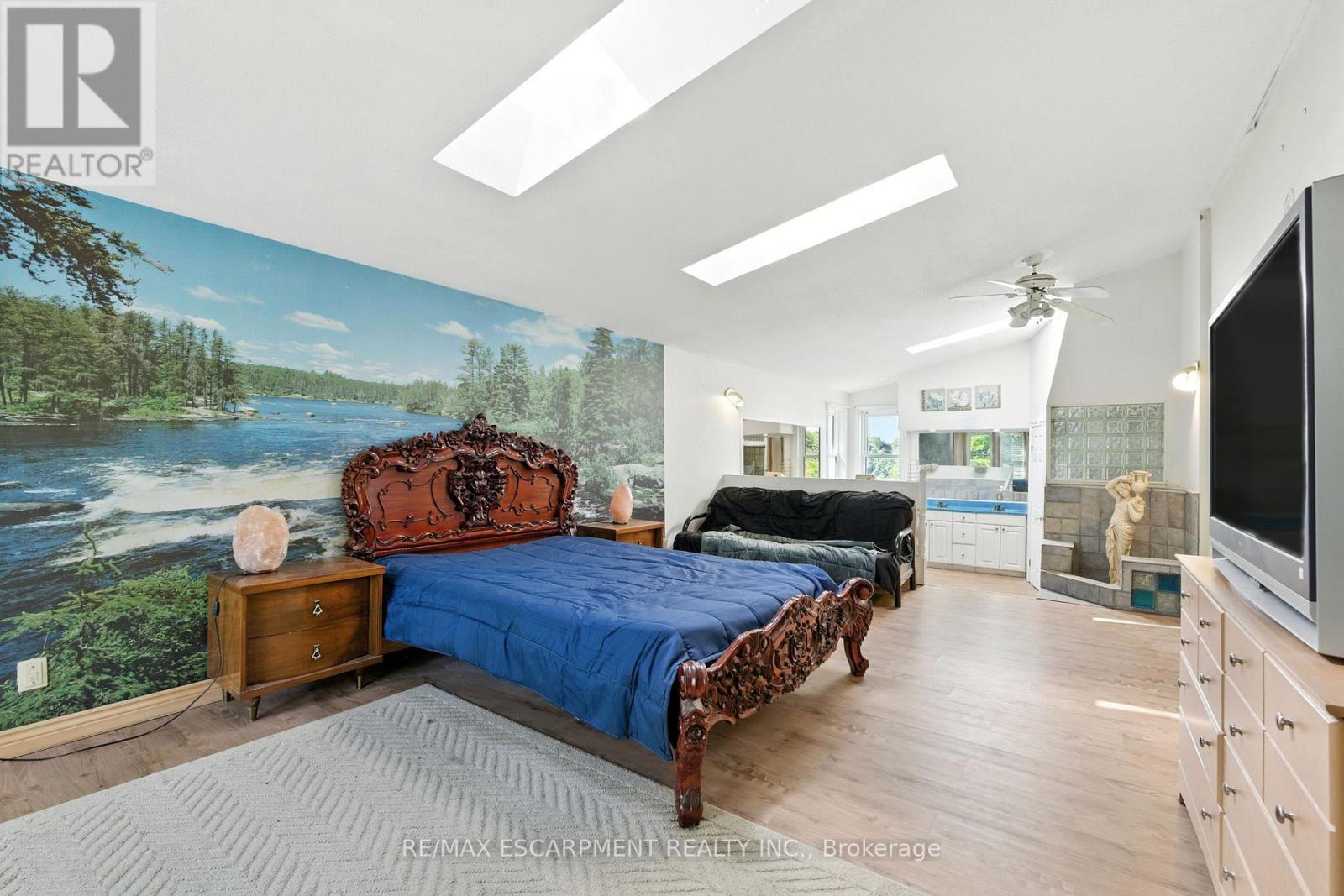 Photo 25 of 5 Mazza Avenue, Hamilton ON