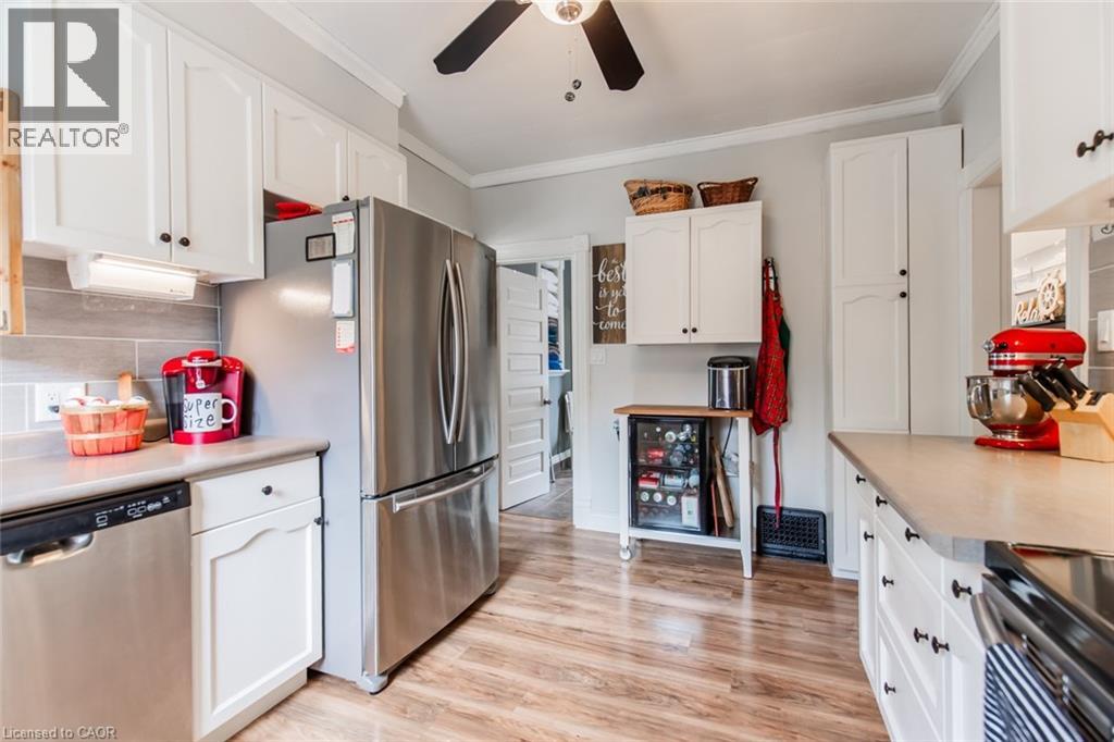 Photo 2 of 163 Campbell Street, Brantford ON
