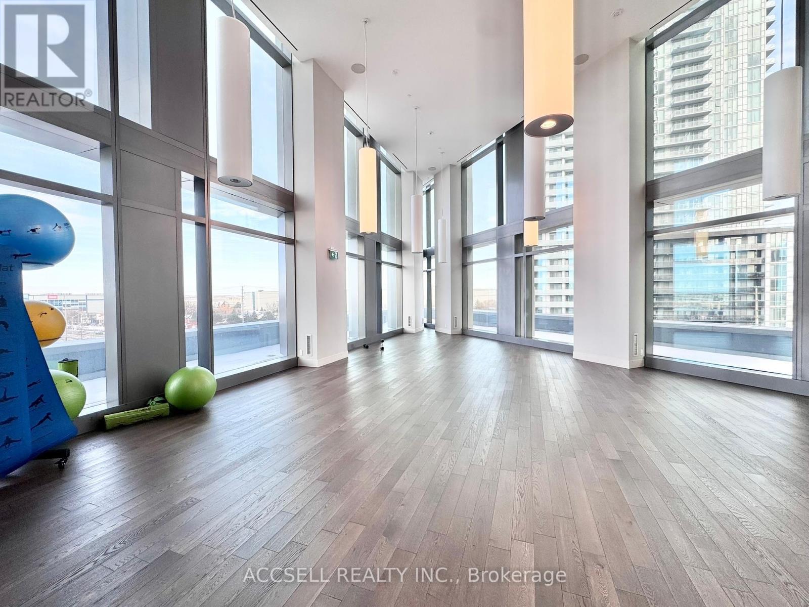 Photo 24 of W 3702 185 Millway Avenue, Vaughan ON