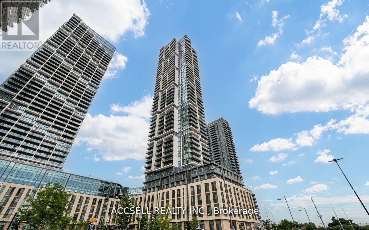 Photo 13 of W 3702 185 Millway Avenue, Vaughan ON