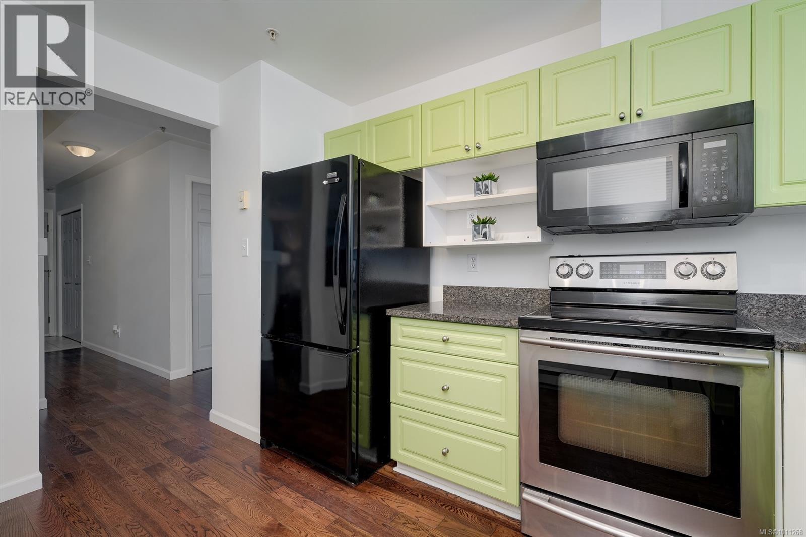 Photo 11 of 308 649 Bay St, Victoria BC