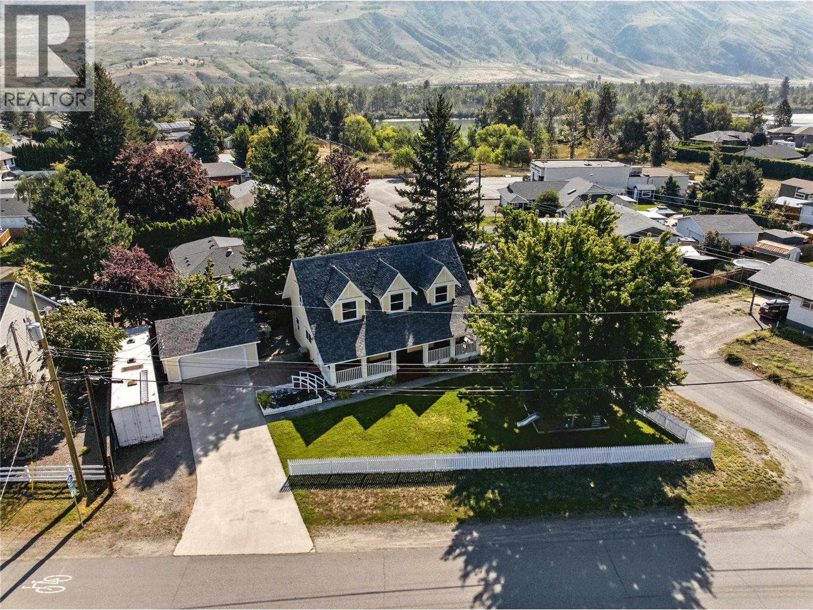 Photo 10 of 698 Porterfield Road, Kamloops BC