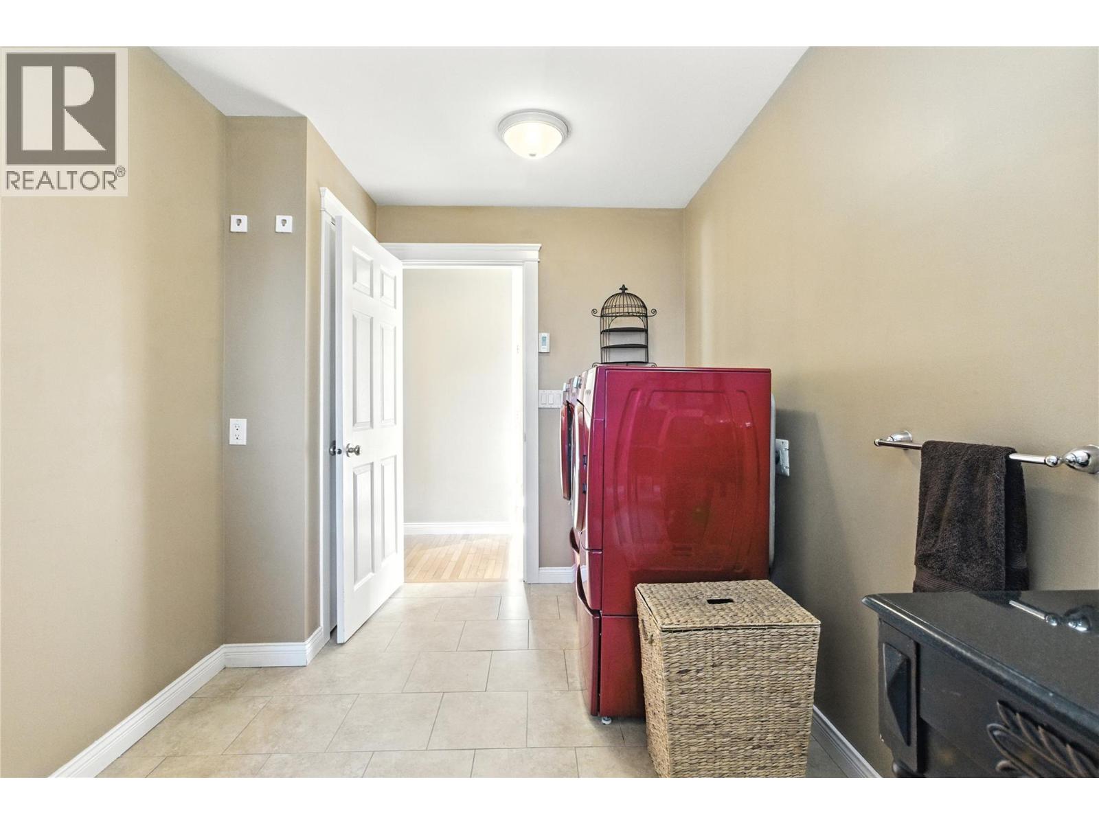 Photo 17 of 698 Porterfield Road, Kamloops BC