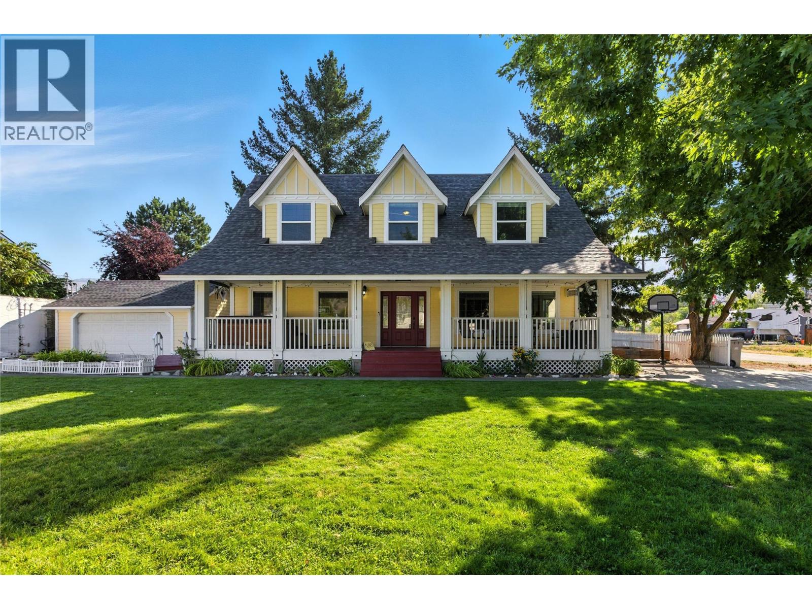 Photo 2 of 698 Porterfield Road, Kamloops BC