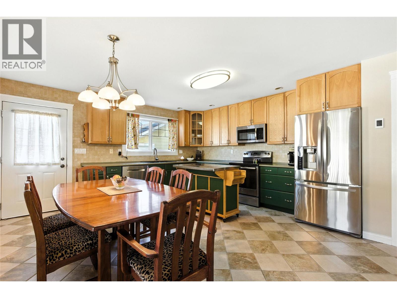 Photo 23 of 698 Porterfield Road, Kamloops BC